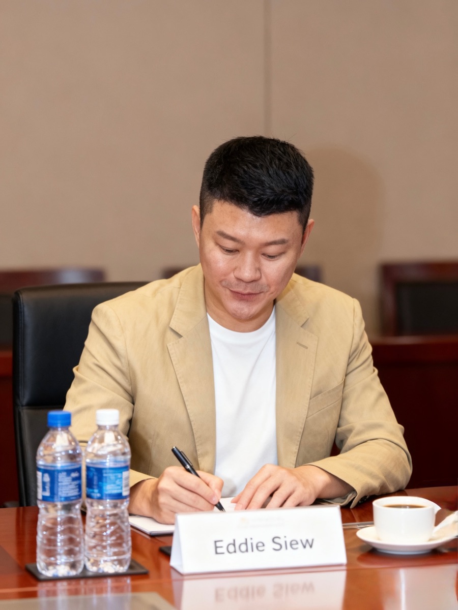 Eddie Siew
